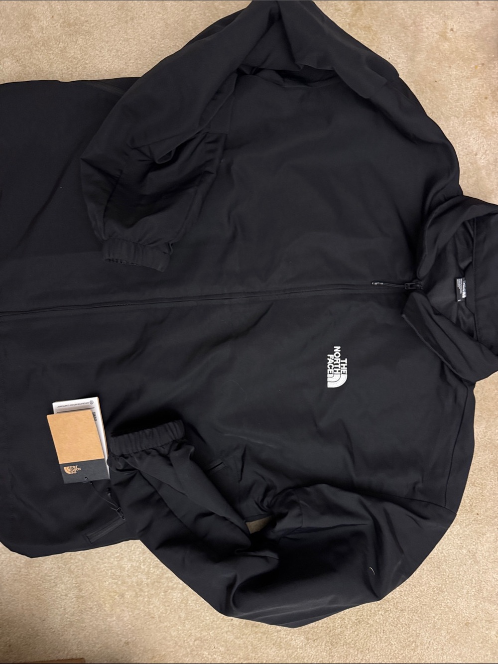 The North Face nwt Black Lightweight Full-Zip Jacket packable